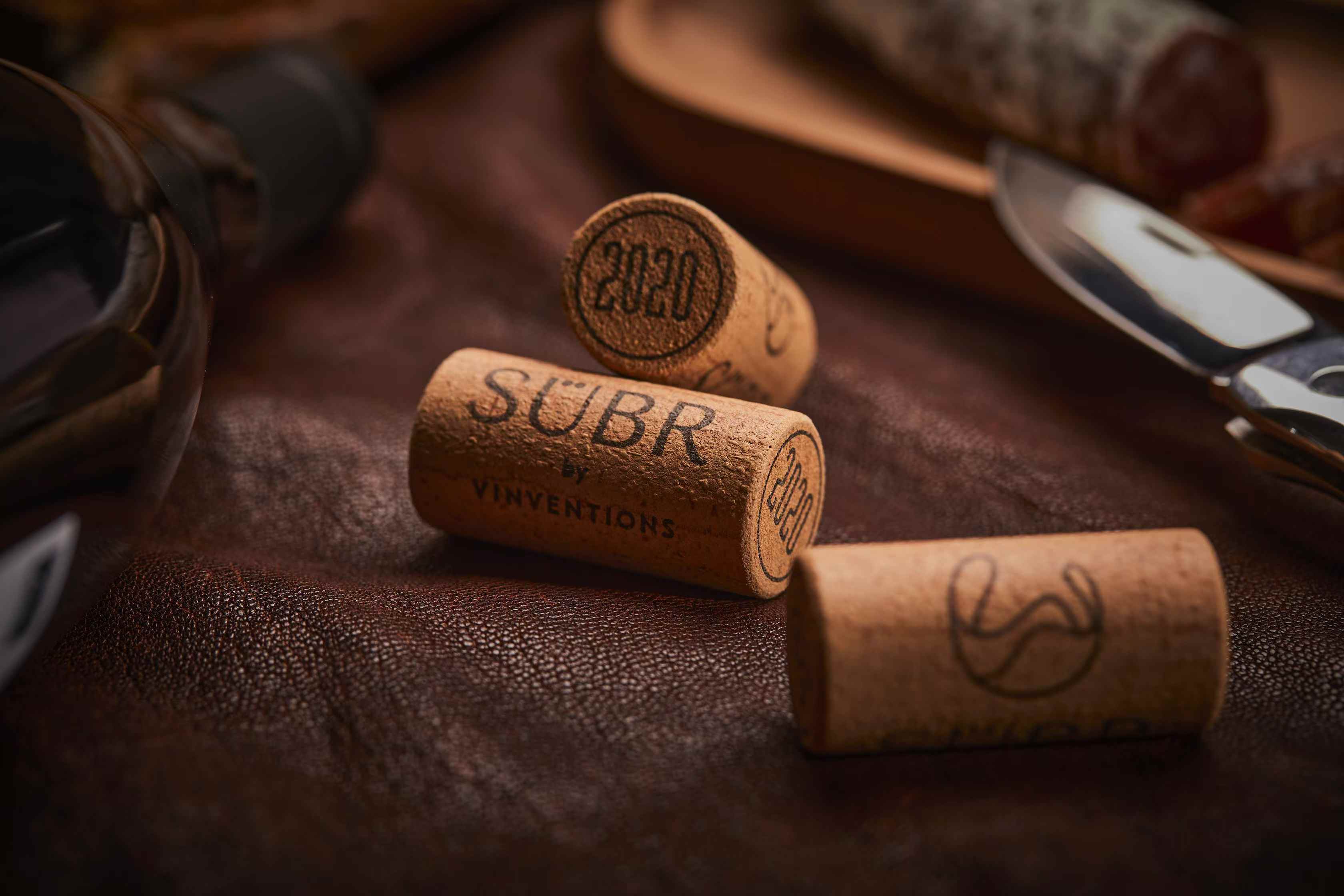 唯万盛超人天然微颗粒瓶塞|有没有一款瓶塞如葡园般精耕细作